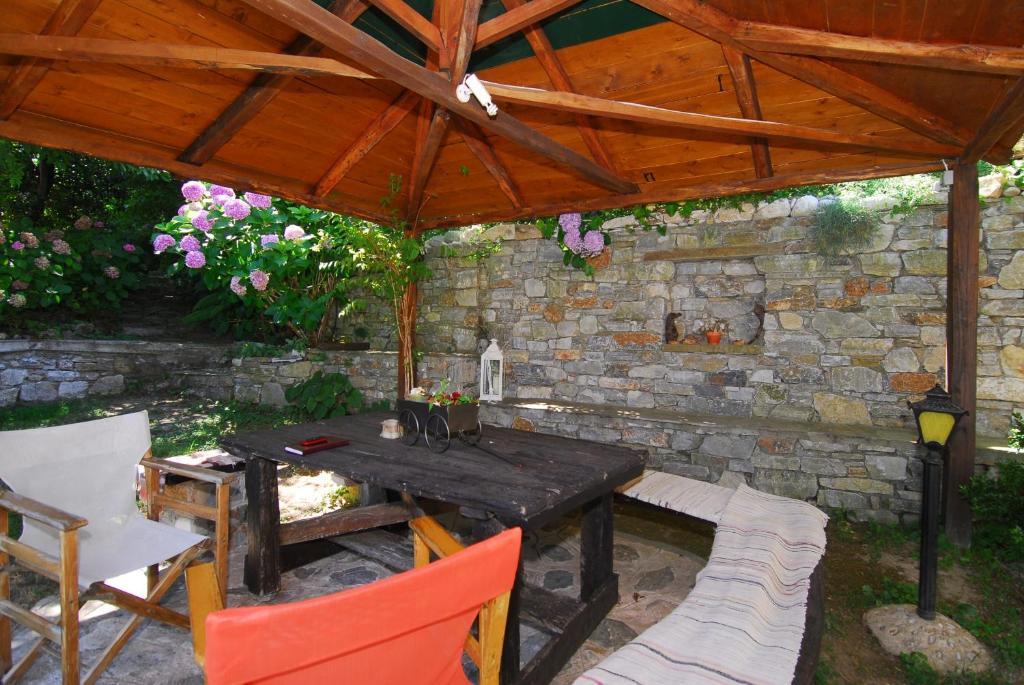 Archontiko Iatridis Otel Mourésion Dış mekan fotoğraf