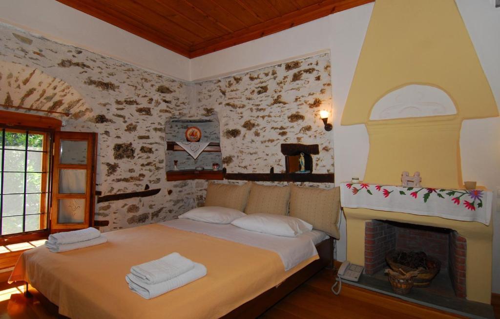 Archontiko Iatridis Otel Mourésion Oda fotoğraf